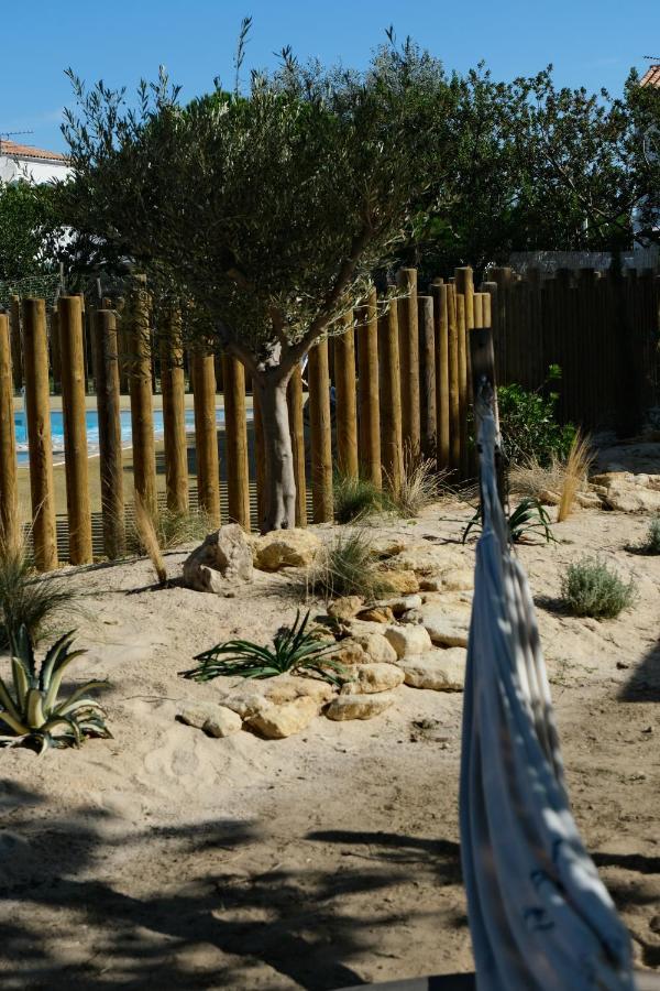 Camping La Pree Les Portes-en-Re Exterior foto
