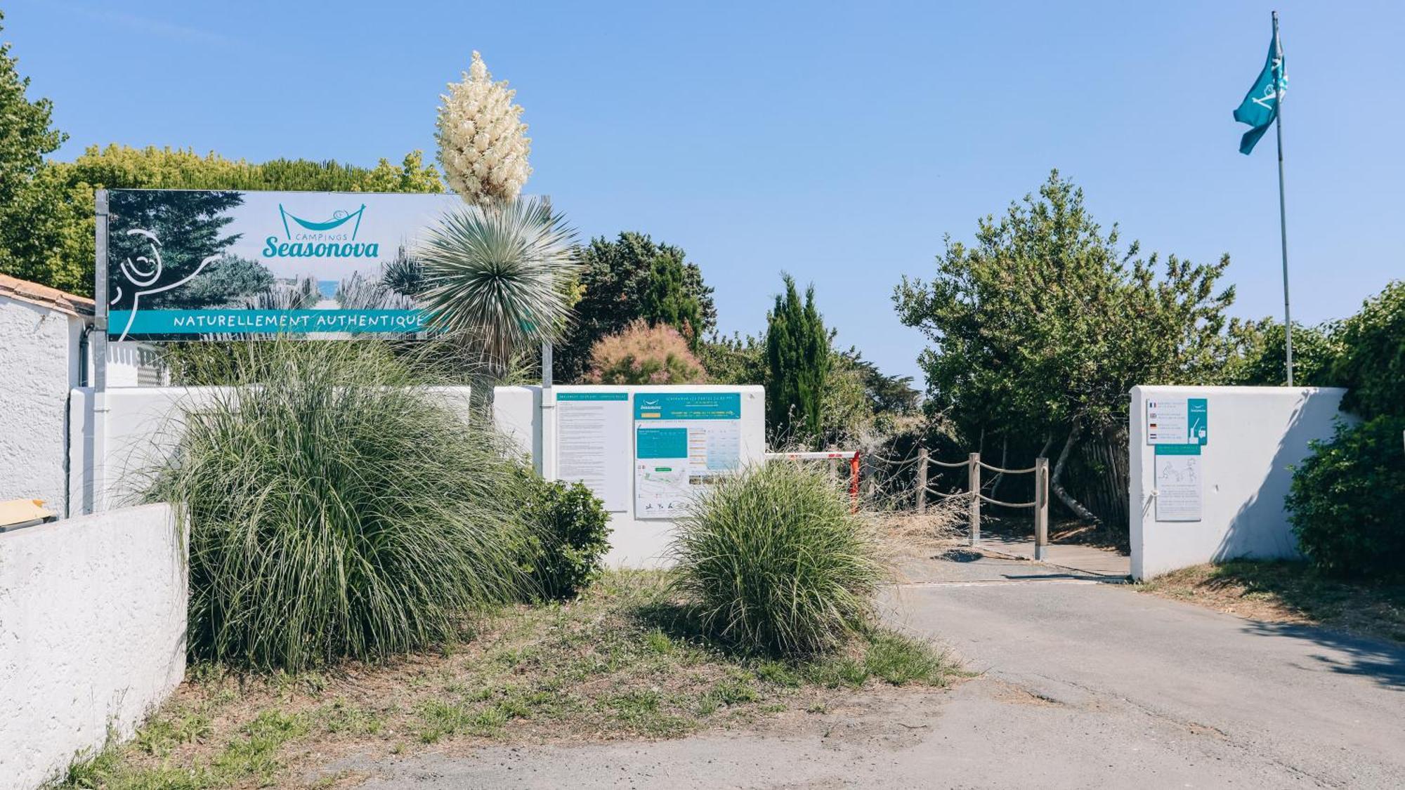 Camping La Pree Les Portes-en-Re Exterior foto