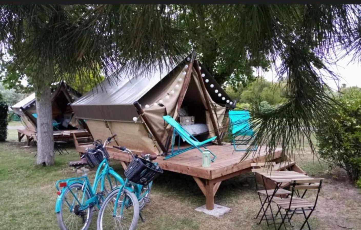 Camping La Pree Les Portes-en-Re Exterior foto