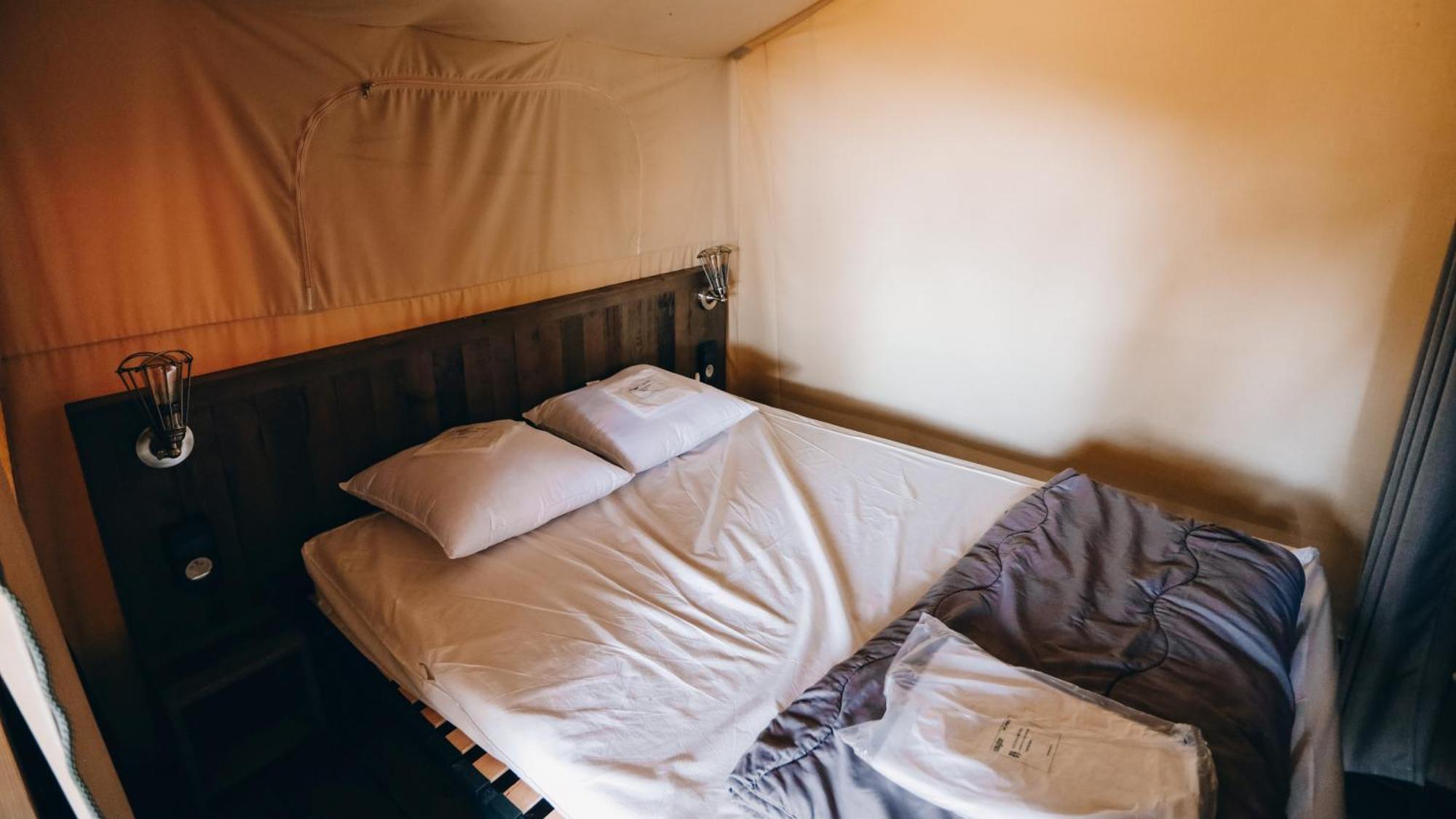 Camping La Pree Les Portes-en-Re Cameră foto