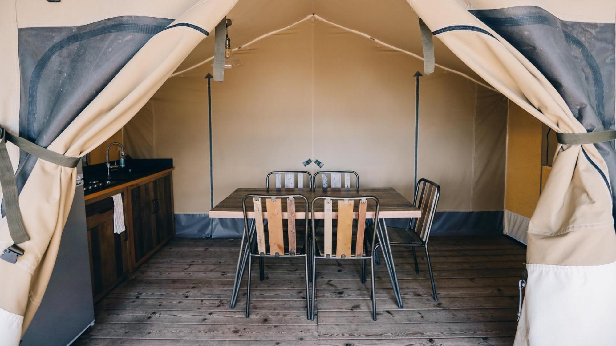 Camping La Pree Les Portes-en-Re Cameră foto